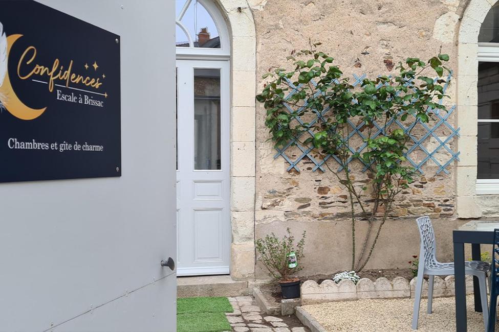 Confidences Escale A Brissac Bed and Breakfast Exteriör bild